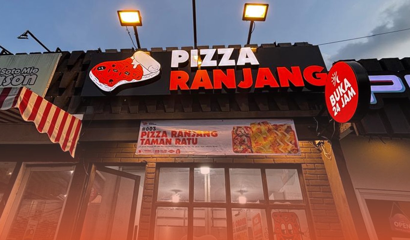 Pizza Ranjang Kini Hadir di Taman Ratu